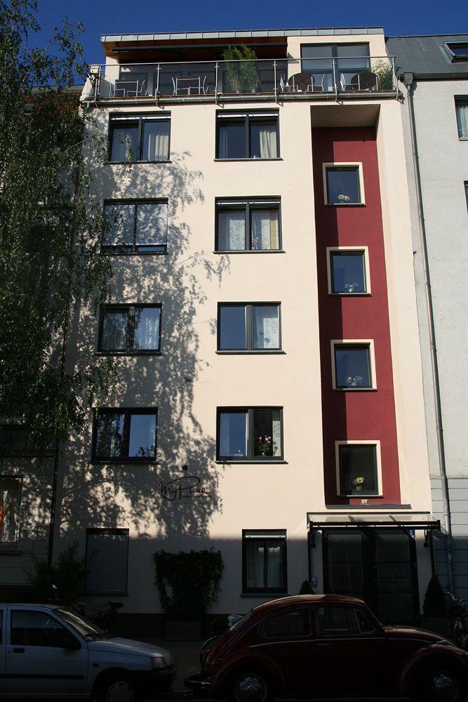 My Place Hotel Hamburg Exterior photo